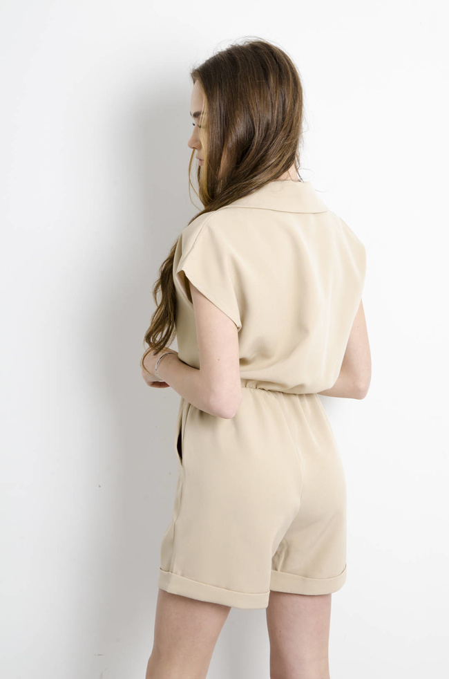 KOMBINEZON ELEGANCKI Z KOŁNIERZEM BEŻOWY