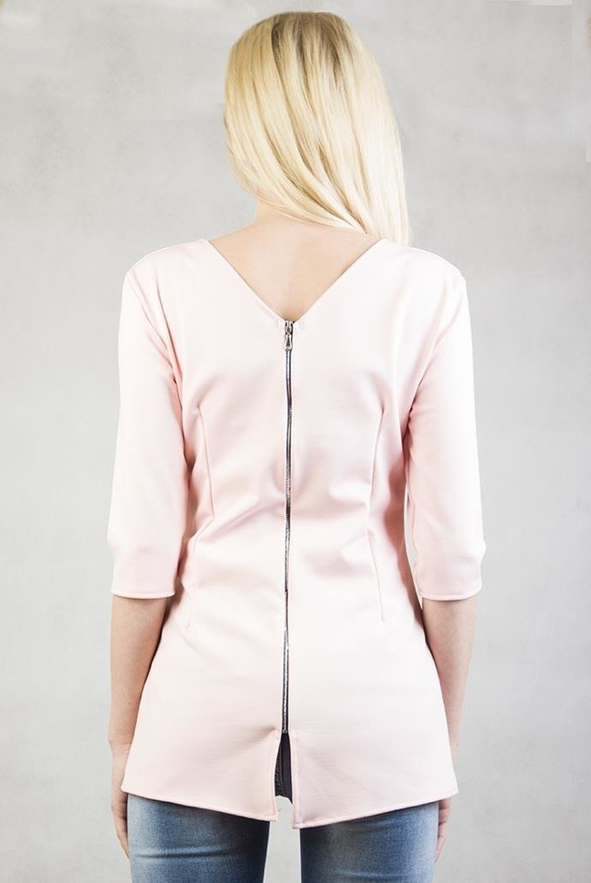 Jasno-różowa asymetryczna bluzka