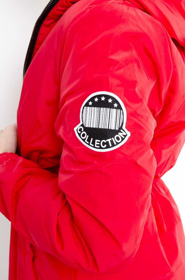 KURTKA PARKA Z KAPTUREM W KOLORZE CZERWONYM