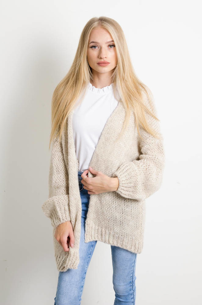 BEŻOWA NARZUTKA- SWETER OVERSIZE