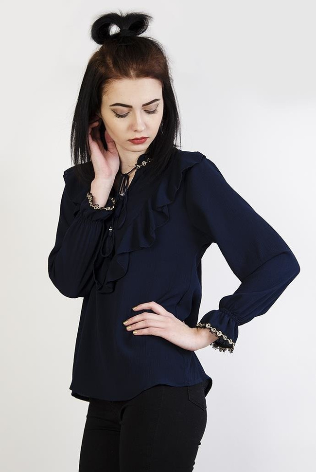 Granatowa bluzka z falbanką i wiązaniem przy szyi