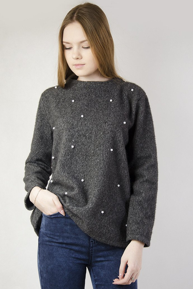 Ciemnoszary sweterek z perełkami z przodu
