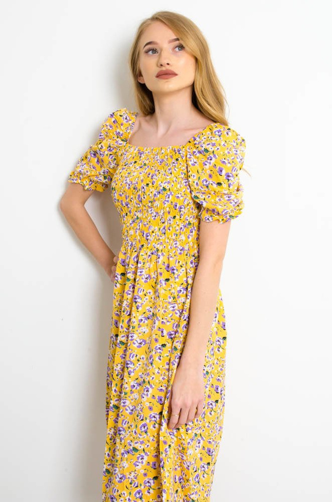 ŻÓŁTA SUKIENKA Z BUFKAMI W DROBNE FIOLETOWE KWIATY