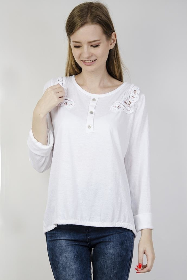 Biała bluzka z guzikami