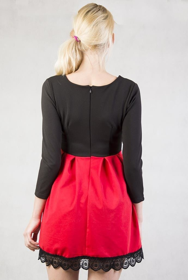 Czarno-czerwona sukienka rozkloszowana