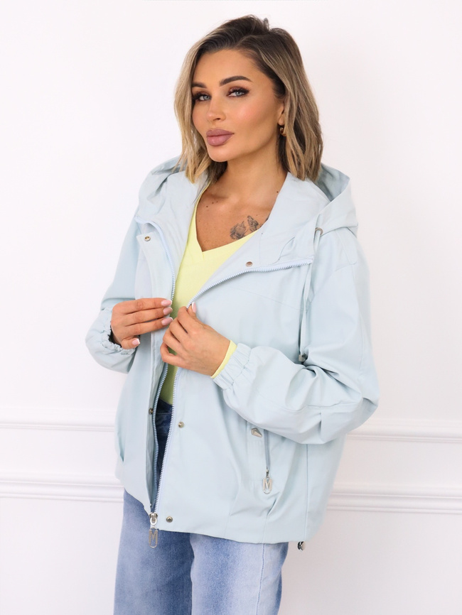 KURTKA PRZEJŚCIOWA Z KAPTUREM I KIESZENIAMI ZAPINANYMI NA ZAMEK- NIEBIESKA