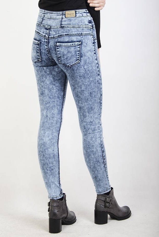 Jasne spodnie skinny jeans z zamkiem z boku