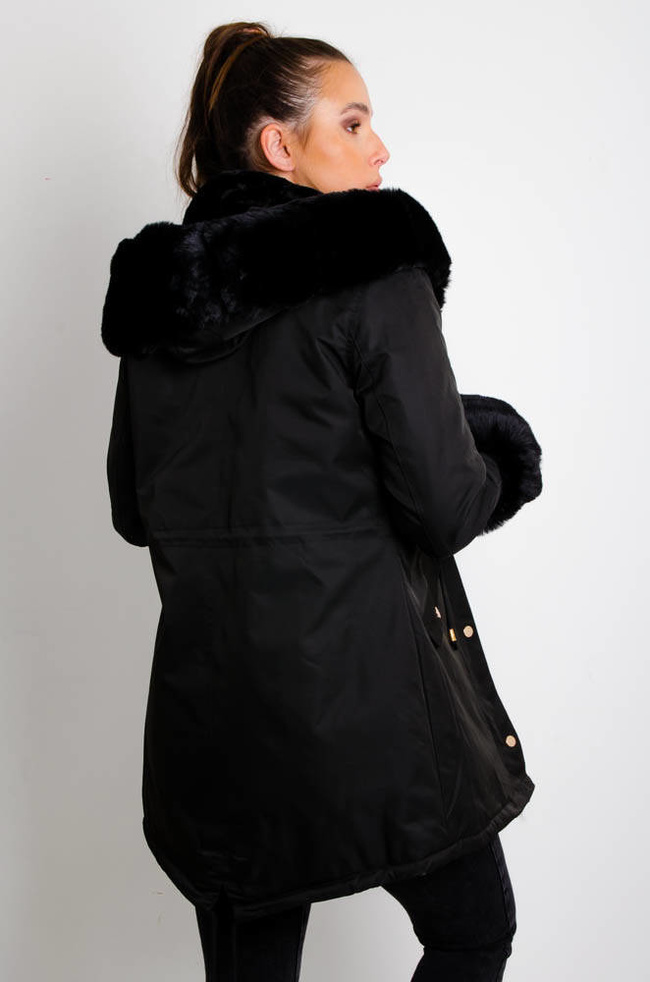CZARNA KURTKA PARKA ZIMOWA Z ODPINANYM FUTERKIEM