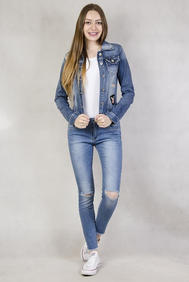 Kurtka jeansowa z naszywkami