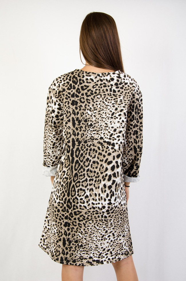 Dzianinowa sukienka w panterkę