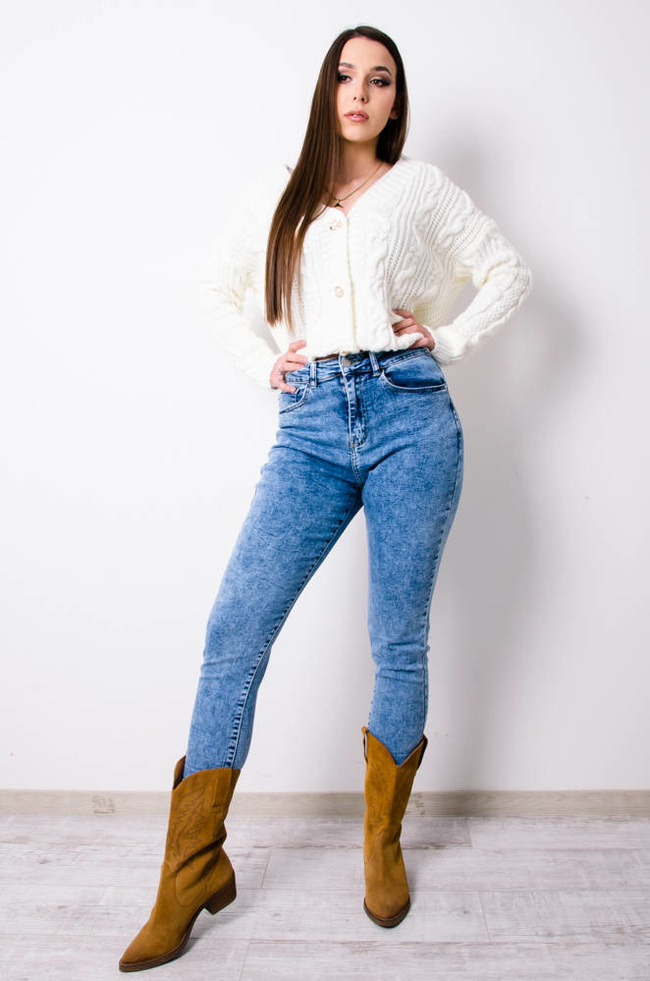 NIEBIESKIE DEKATYZOWANE SPODNIE JEANSOWE Z WYSOKIM STANEM