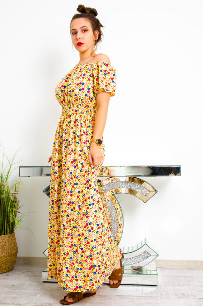 ŻÓŁTA DLUGA SUKIENKA  W KWIATY 