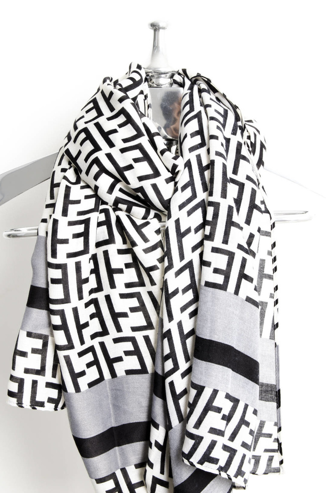 KREMOWO-CZARNY SZAL WE WZORY