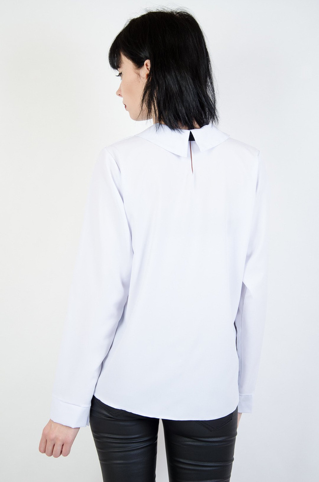 Biała koszula z wiązaniem przy szyi 