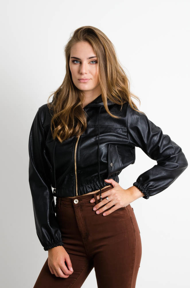 KURTKA BOMBERKA Z KAPTUREM Z IMITACJI SKÓRY