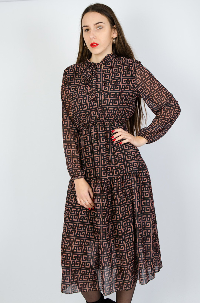 Czarno brązowa sukienka midi z gumką w pasie