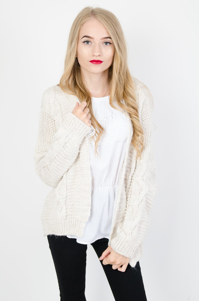 Beżowy sweter narzutka, z grubym przeplotem