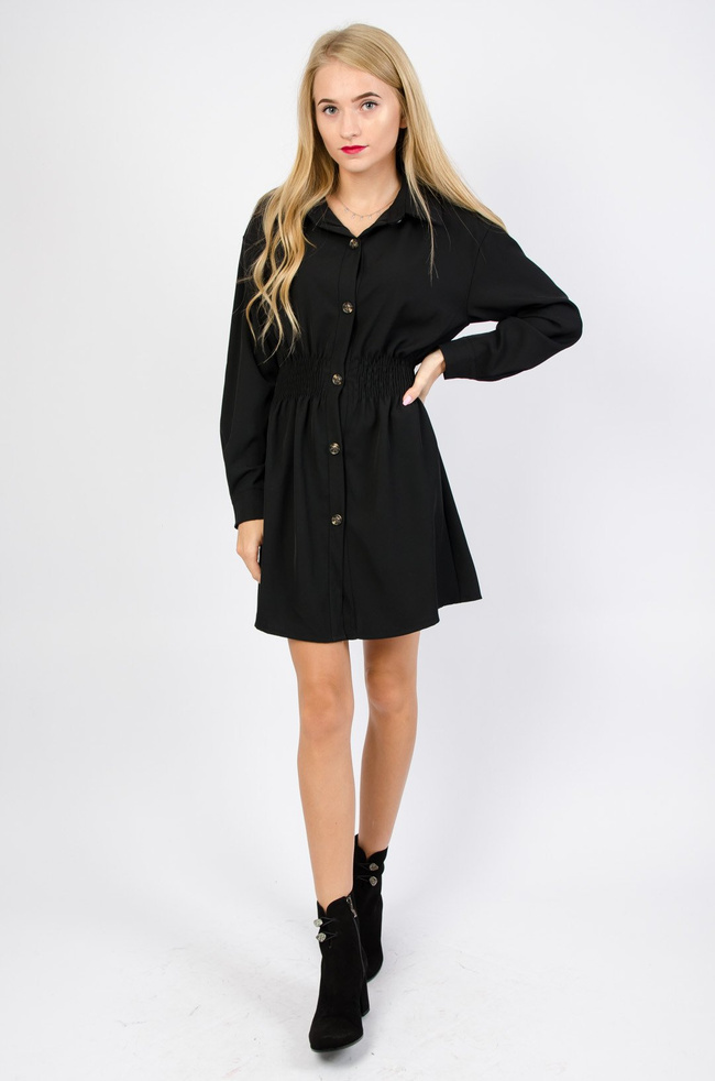 Czarna sukienka zapinana na guziki z gumą w pasie