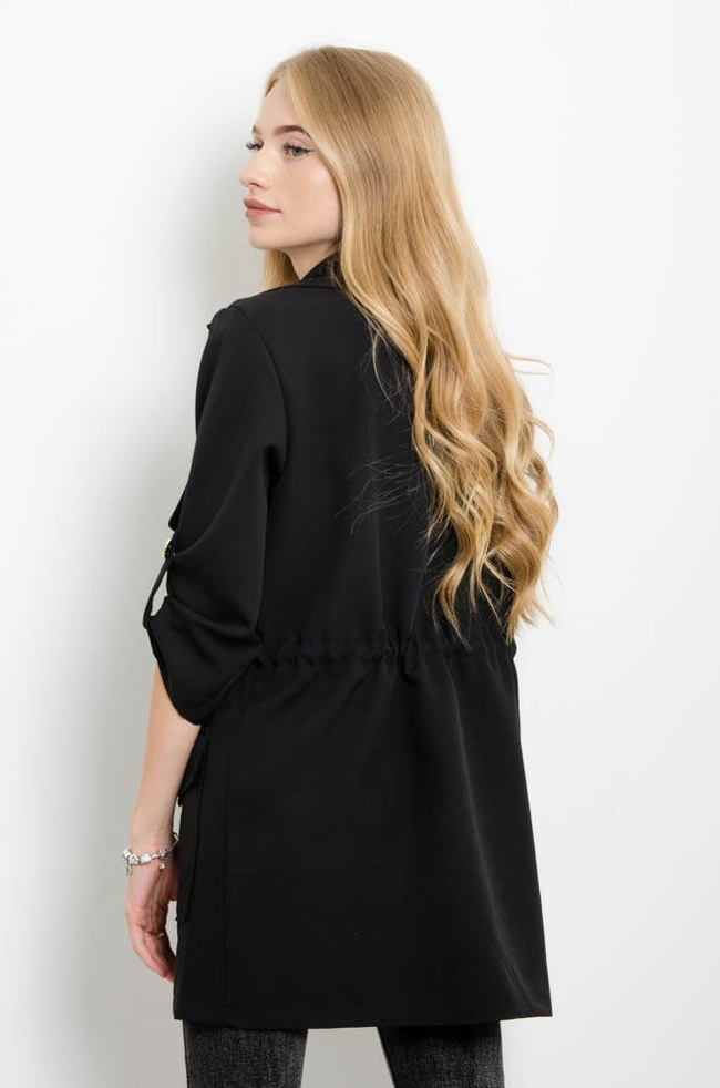 CZARNA NARZUTKA ŚCIĄGANA W PASIE,ZAPINANA NA ZŁOTY GUZIK