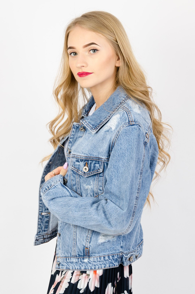Kurtka jeansowa z przetarciami