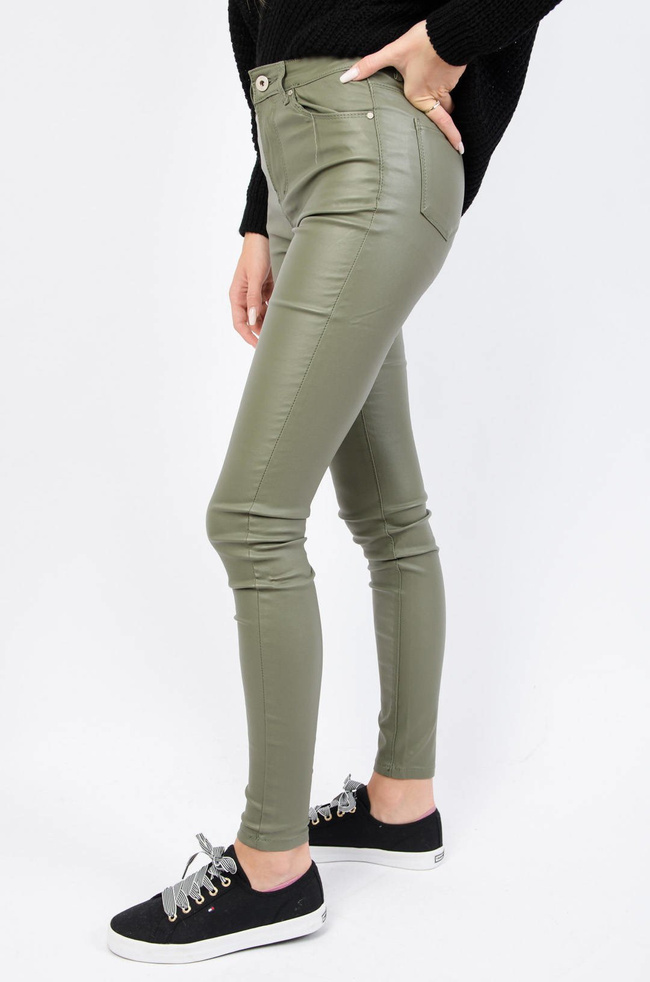 ZIELONE SPODNIE WOSKOWANE Z WYSOKIM STANEM- IMITACJA SKÓRY