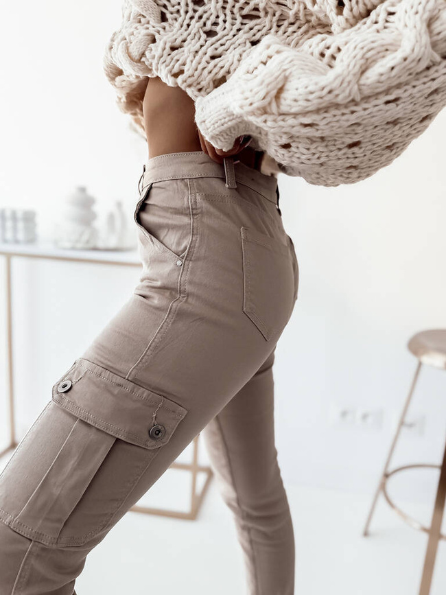 SPODNIE BOJÓWKI Z KIESZENIAMI- BEŻOWE