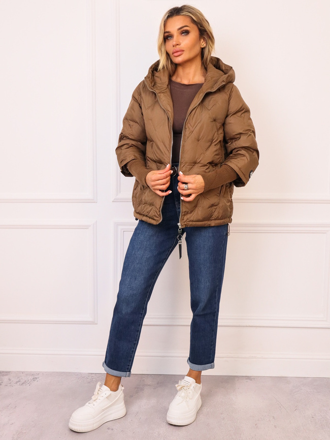 KURTKA PIKOWANA Z MATERIAŁOWYM ŚCIAGACZEM NA RĘKAWIE- BRĄZOWA