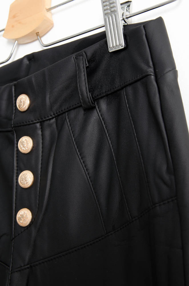 LEGGINSY CZARNE WOSKOWANE Z GUZIKAMI