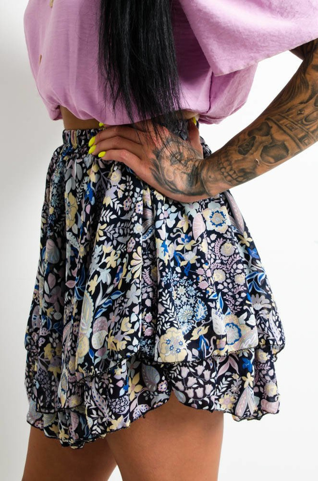 GRANATOWA ROZKLOSZOWANA ZWIEWNA SPÓDNICA W KWIATY