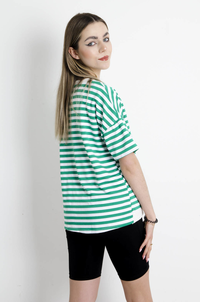 T-SHIRT BIAŁO-ZIELONY W PASKI Z SERDUSZKIEM 