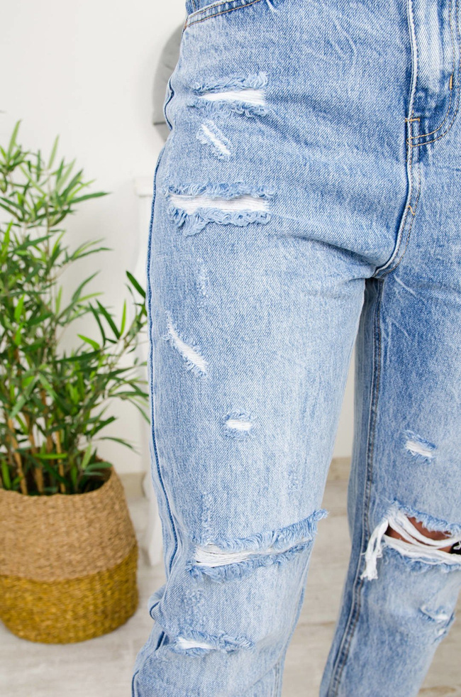 JASNE JEANSY TYPU MOM FIT Z WYSOKIM STANEM