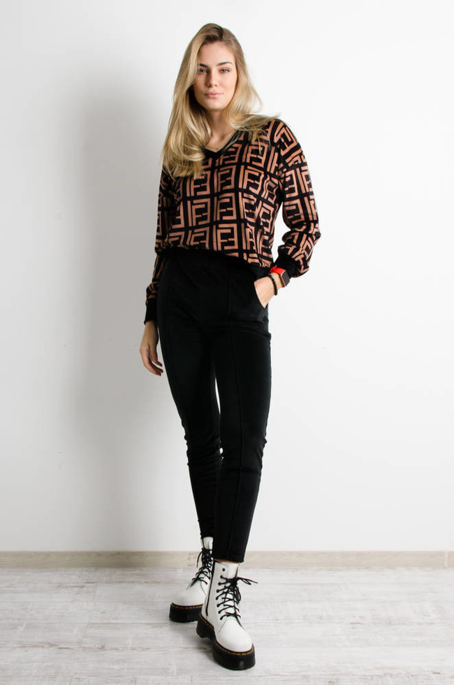 CZARNE WELUROWE SPODNIE Z PRZESZYCIEM WZDŁUŻ NOGAWKI