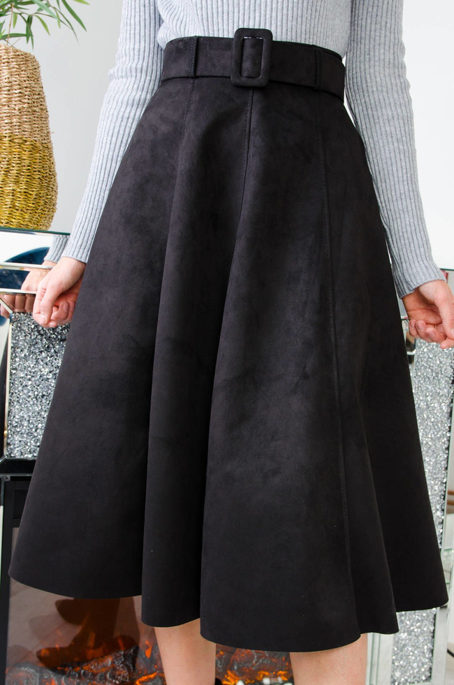 CZARNA ZAMSZOWA SPÓDNICA MIDI Z PASKIEM