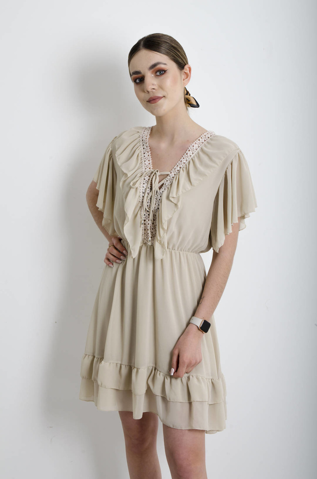 SUKIENKA SZYFONOWA Z AŻUROWYM DEKOLTEM BEŻOWA