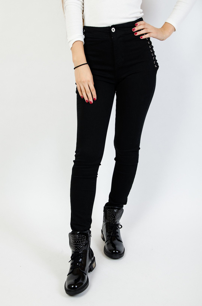 Czarne spodnie z wiązaniem po boku