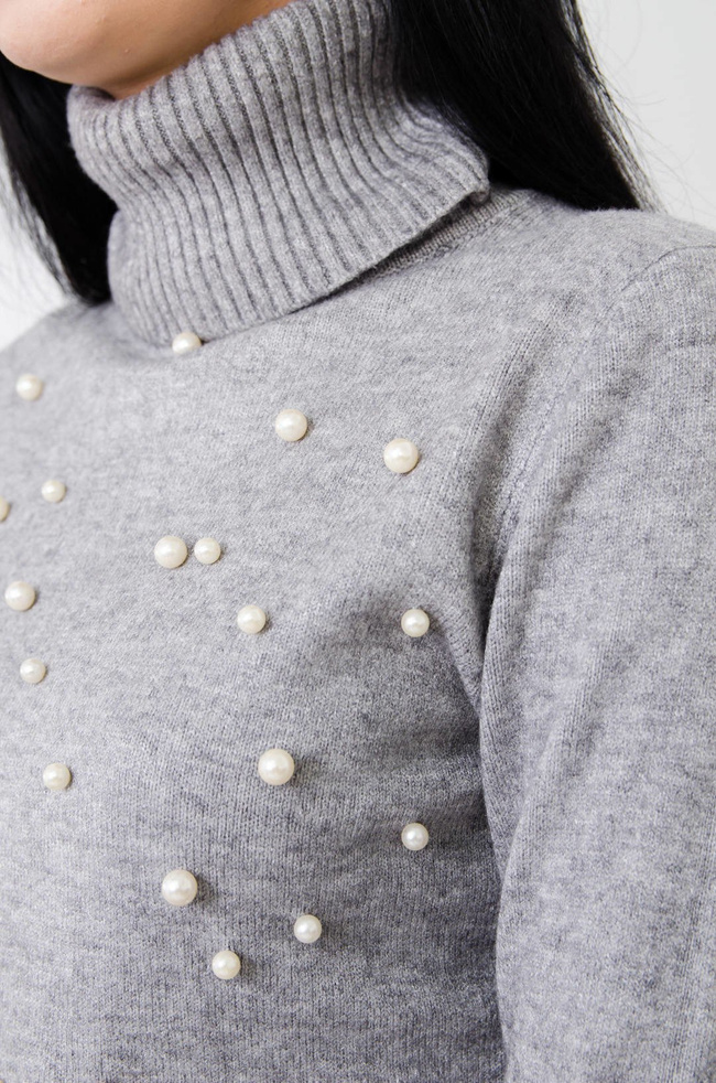 SZARY GOLF Z PEREŁKAMI