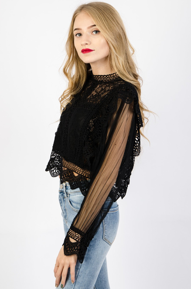 CZARNA KORONKOWA BLUZKA Z TIULOWYMI RĘKAWAMI