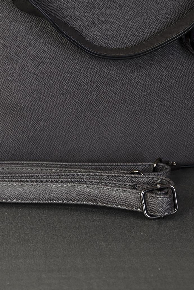 Szara duża torebka z zawieszką "M"