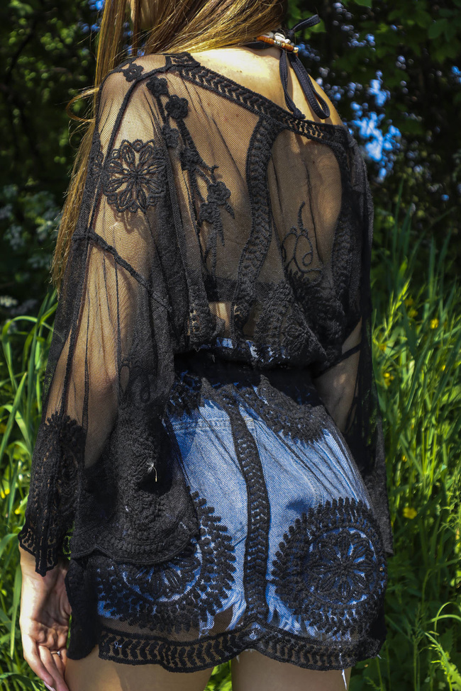 BLUZKA Z SIATKI HAFTOWANA BOHO