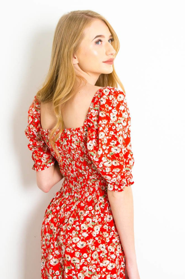 CZERWONA SUKIENKA Z BUFKAMI W DROBNE KWIATY