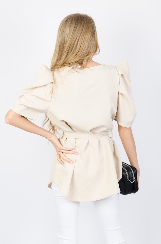 BEŻOWA BLUZKA Z BUFIASTYMI RĘKAWAMI WIĄZANA W PASIE