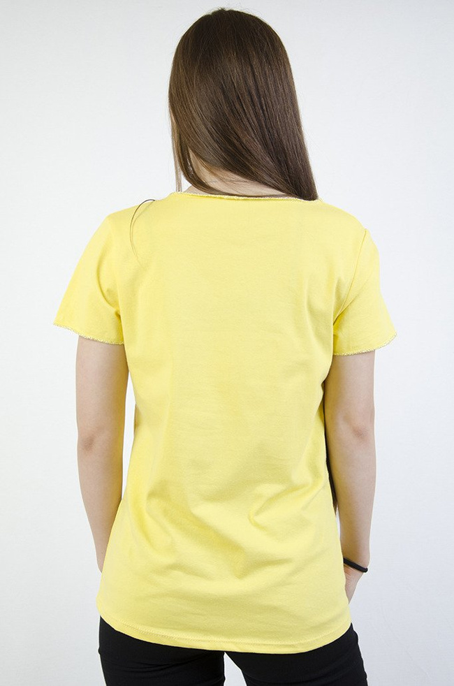 Żółta bluzka z kieszonką w cekiny