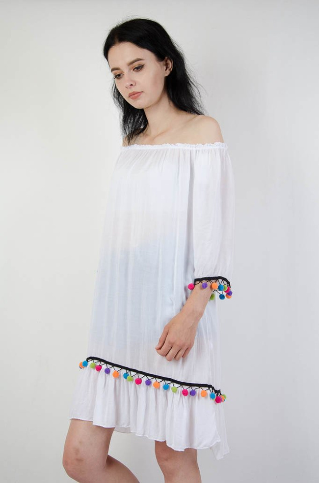 BIAŁA TUNIKA Z KOLOROWYMI POMPONIKAMI