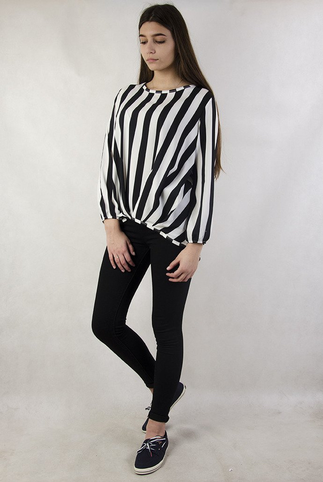 Bluzka w czarno białe pasy z przedłużanym tyłem