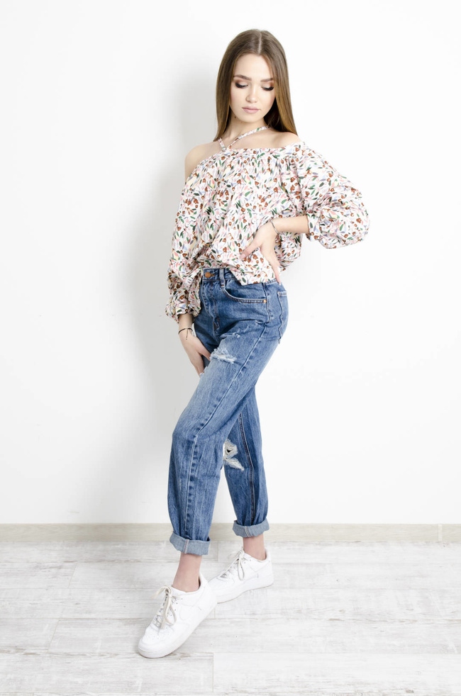 BLUZKA HISZPANKA W KWIATY- BEŻOWA