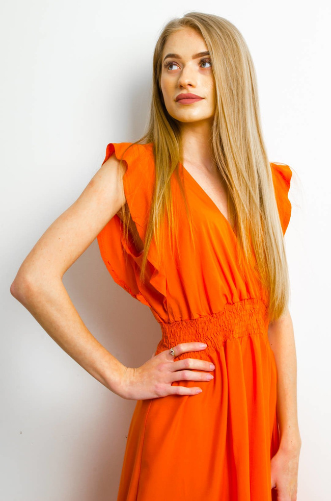 DŁUGA POMARAŃCZOWA SUKIENKA Z KOPERTOWYM DEKOLTEM