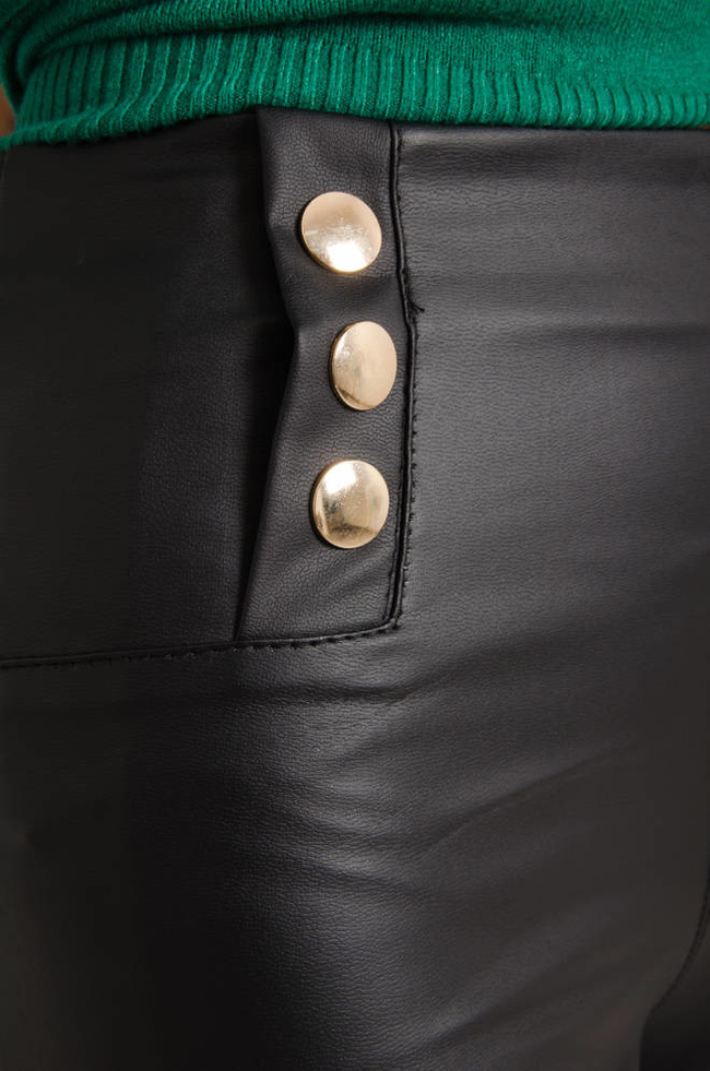 LEGGINSY IMITACJA SKÓRY Z GUZIKAMI