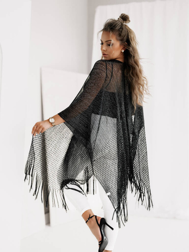 AŻUROWA NARZUTA Z BŁYSZCZĄCĄ NITKĄ- CZARNA