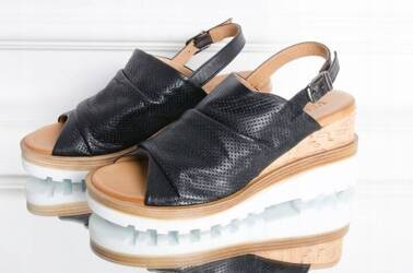 SANDAŁY NA KOTURNIE BVB0601