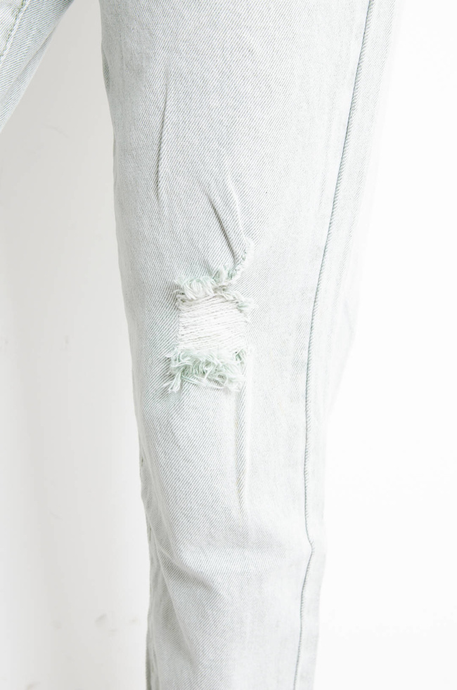 SPODNIE JEANSOWE MOM FIT Z DZIURAMI- ZIELONE